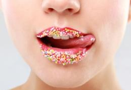 Alimentul banal care te îmbătrânește, distruge dinții şi îţi afectează creierul! Şi tu îl consumi