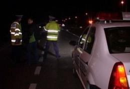 Urmărire în trafic. Șofer reținut după ce a ieșit în decor cu mașina plină de pește și țigări de contrabandă