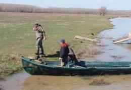 Patru tineri cercetați pentru braconaj piscicol și acte de violenţă asupra unor paznici