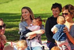 Veste bună pentru mame înainte de Paşte. Au fost virate indemnizaţiile pentru creşterea copilului şi stimulentele de inserţie