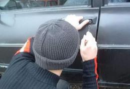 Un puști de 15 ani reținut după ce a dat mai multe spargeri