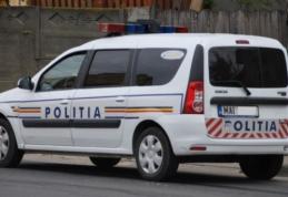 Accident: S-a oprit cu mașina fix în gardul unei case. Vezi ce a descoperit poliția 