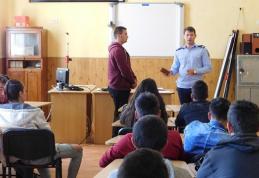 „Adolescenţă fără delicvenţă” – Campanie de prevenire organizată de jandarmi
