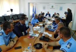 Şedinţa Autorităţii Teritoriale de Ordine Publică Botoşani la sediul Inspectoratului de Jandarmi Judeţean Botoşani - FOTO