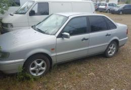 Autoturism radiat din circulaţie, descoperit în P.T.F. Rădăuţi Prut