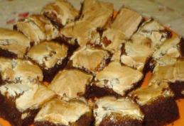 Prăjitură cu glazură de nuci