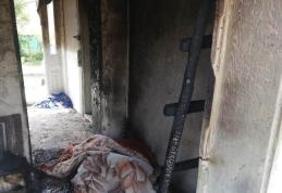 Tragedie! Femeie găsită carbonizată după ce locuința i-a luat foc – FOTO