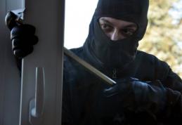 Tinerii din jaful „ca în filme” cu prejudiciu de 80 de lei arestați preventiv pentru 30 de zile