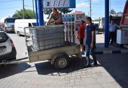 Unităţile administrativ-teritoriale afectate de inundaţii şi-au preluat combustibilul pentru reparaţiile de urgenţă - FOTO