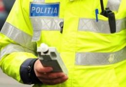 Aventură la 21 de ani! Tânăr beat și fără permis prins de polițiști