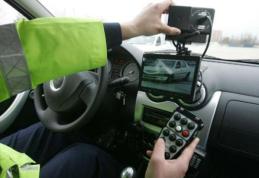 Amendă de aproape 5000 lei și dosar penal pentru un șofer care a fugit de polițiștii dorohoieni