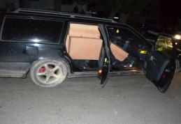 Volvo plin cu colete de contrabandă oprit la Crasnaleuca - FOTO