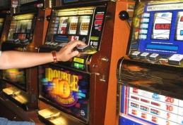 Bărbat din Botoșani reţinut după ce a făcut scandal într-o sală de jocuri mecanice