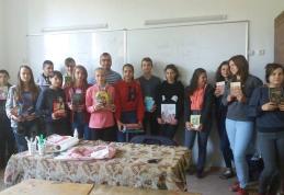 „Cartea punte peste Prut”, activitate la Școala Gimnazială nr. 1 Rădăuți-Prut și Liceul Teoretic Lipcani - FOTO