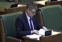 Prim-ministrului, Emil Boc luat la întrebări de către senatorul Gheorghe Marcu