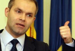 Dictare la liceu, alfabetizare la gimnaziu şi lectură la clasele I-IV 