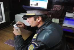 Permis de conducere fals, prezentat la control la Punctul de Trecere a Frontierei Stânca - FOTO