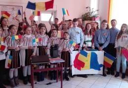 Pui de românaș la Școlile Rădăuți-Prut, Rediu și Miorcani - FOTO