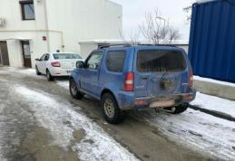 Suzuki cu numere expirate, depistat la Pomârla - FOTO