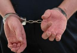 Percheziții în casa unui tânăr reținut pentru mai multe furturi