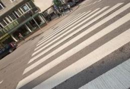 Minor accidentat pe trecerea de pietoni de o șoferiță neatentă 