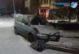 Accident în Dorohoi! O mașină scăpată de sub control a ajuns într-un parc – FOTO