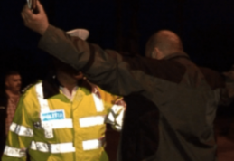 Trei tineri s-au ales cu dosar penal după o razie a poliției pe raza localităţii Vârfu Câmpului