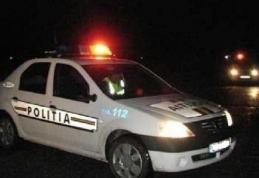 Inconştienţă la volan. A condus maşina băut şi a intrat într-un gard