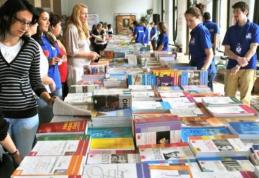 Manualul unic dispare. Ministerul Educaţiei anunţă din nou licitaţii pentru manualele şcolare