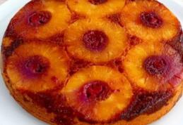 Prăjitură răsturnată cu ananas