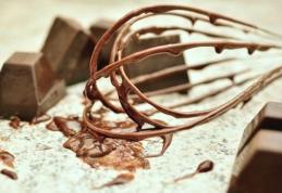 Prăjitura FULGER care se face din doar două ingrediente și este delicioasă!