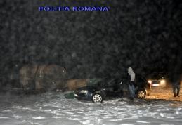 Poliția la pândă în zona oraşului Săveni, pentru prinderea contrabandiștilor de țigări - FOTO