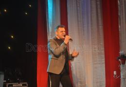 Recital spectaculos oferit de Ovidiu Komornyik în cea de-a doua seară a festivalului „Mărțișor Dorohoian” 2019 - FOTO