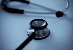 Guvernul va limita asistenţa medicală socială şi va impune asigurări suplimentare la unele servicii