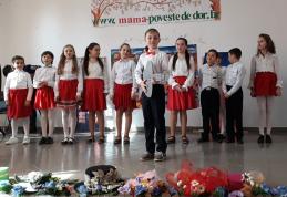 „Mama – poveste de dor” la Școala Gimnazială „Gheorghe Coman” Brăeşti - FOTO