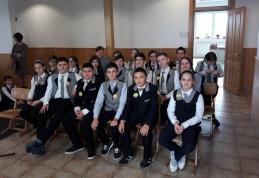 Concurs internațional de limbă engleză la Școala Cornerstone Dorohoi - FOTO