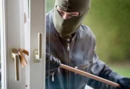 Tânăr din Flămânzi surprins în flagrant de proprietar în timp ce încerca să intre într-o anexă a locuinţei