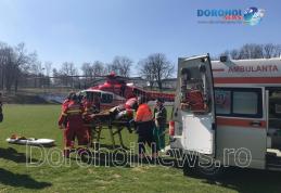 Bărbat găsit inconștient pe stradă, preluat în comă profundă de la Dorohoi de elicopterul SMURD - FOTO