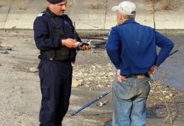 Amenzi de peste 6.000 de lei pentru pescuit ilegal aplicate de jandarmii botoșăneni