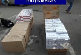 Mașină plină cu țigări de contrabandă, abandonată după o urmărire în trafic - FOTO