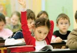 Se anunţă noi schimbări în Educaţie. Sunt vizaţi toţi elevii!
