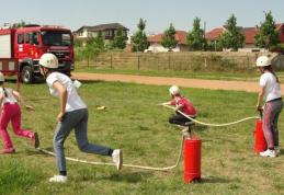 Peste 100 de copii s-au întrecut, astăzi, pentru trofeul „Prietenii Pompierilor”. Află câștigătorii concursului