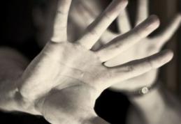Violenţă fără margini: Un copil de 14 ani a ajuns la spital după ce a fost bătut crunt de un tânăr din Hudești