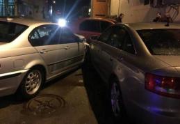 Un tânăr de 24 de ani care s-a urcat băut la volan s-a ales cu dosar penal după ce a lovit două mașini parcate