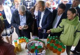 Fermierii botoșăneni pot obține în avans credite mai mari cu dobânzi mai mici în baza adeverinței eliberate de APIA