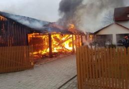 ATENȚIE! O pală de vânt vă poate arde gospodăria!