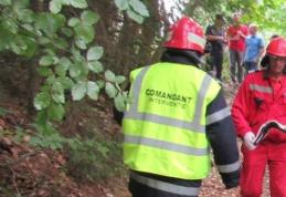Bătrân din Ibănești, rătăcit în pădure, ajutat de pompieri să găsească drumul spre casă