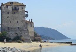 Doi români au murit în Grecia, din cauza fenomenelor meteo extreme. Șase morți în total !