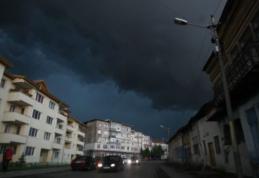O nouă avertizare de ploi și frig pentru aproape toată țara! Județul Botoșani afectat de COD GALBEN