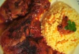 Cuș cuș cu pui și roșii